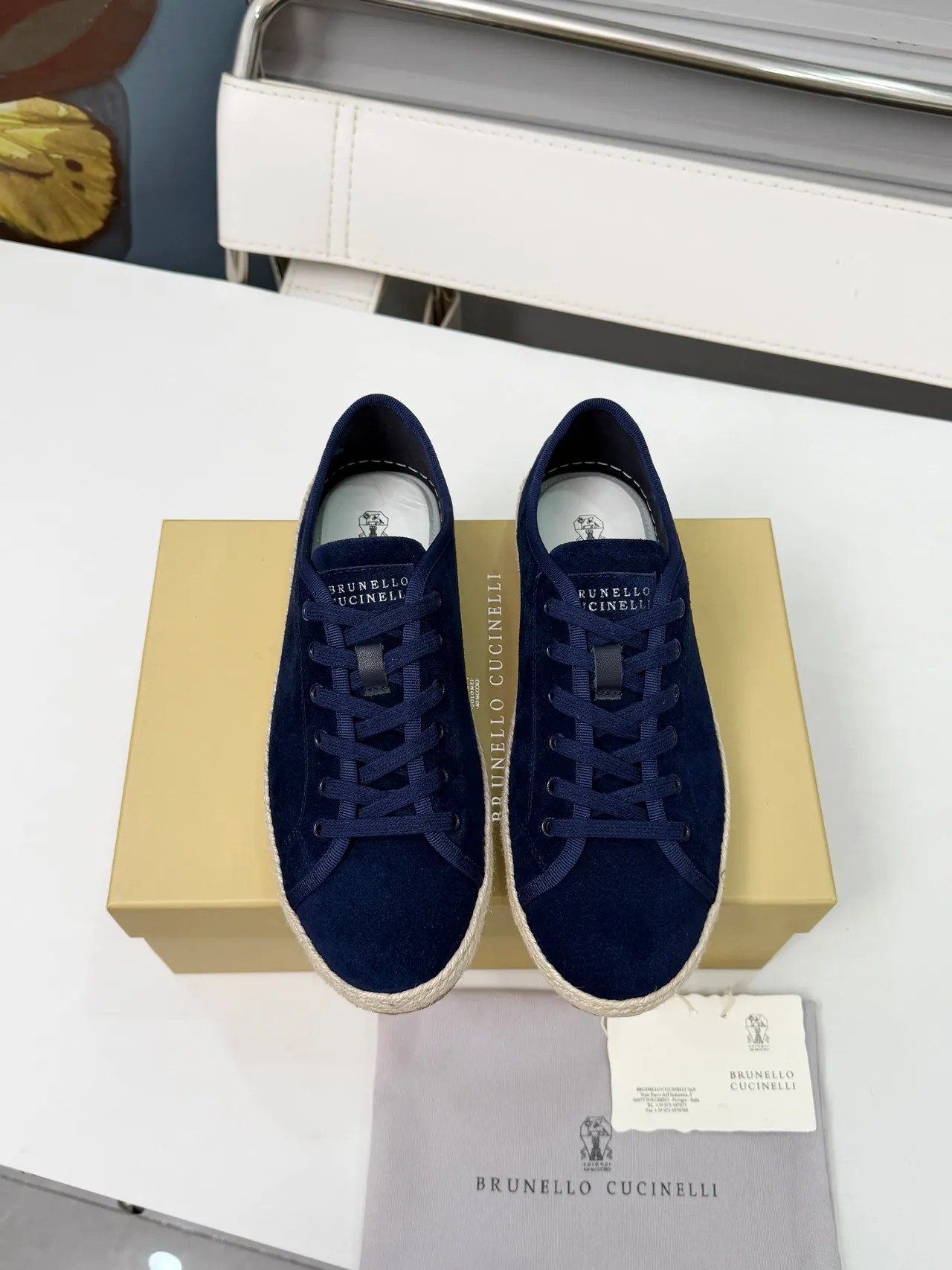 Brunello Cucinelli Sapatos de barco com upper de camurça Navy Beige sola de esparto 6