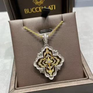 Buccellati Collier pendentif motif floral orné deux tons