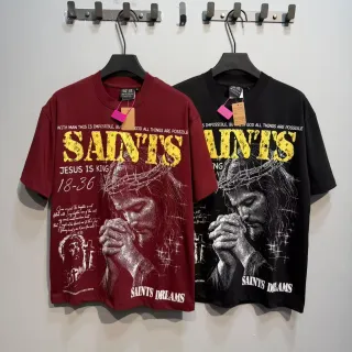 Camiseta de corte oversized con estampado gráfico burdeos y negro
