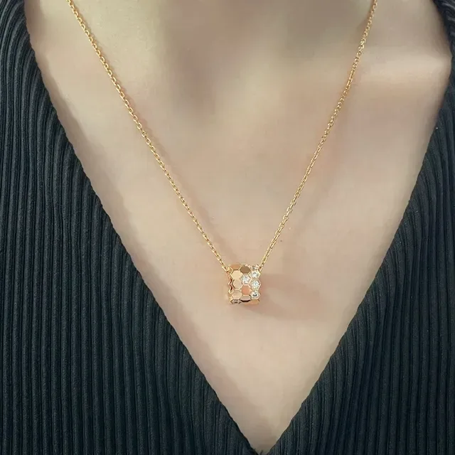 Chaumet Bee My Love Honeycomb Pavé Pendant Necklace 9