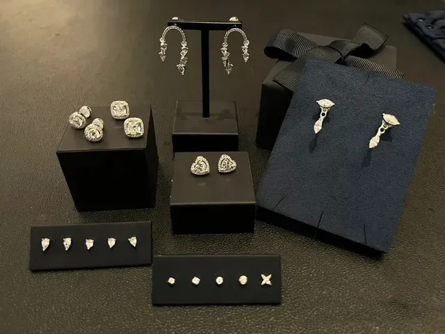 Crystal-Detailed Arched Dangling Earrings 5