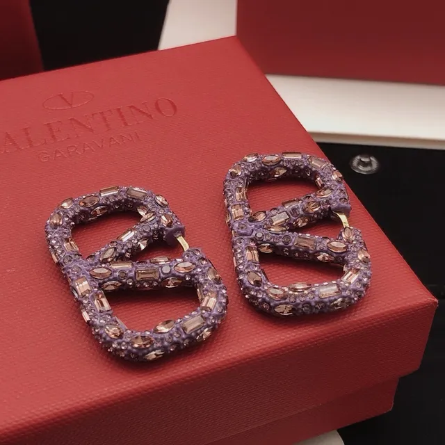 Crystal-Encrusted Lavender Double-Loop Hardware Jewelry 7