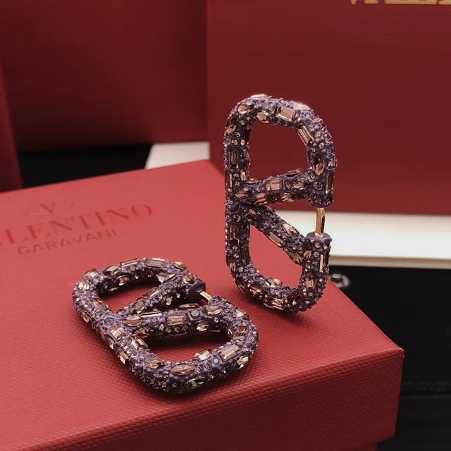 Crystal-Encrusted Lavender Double-Loop Hardware Jewelry 9