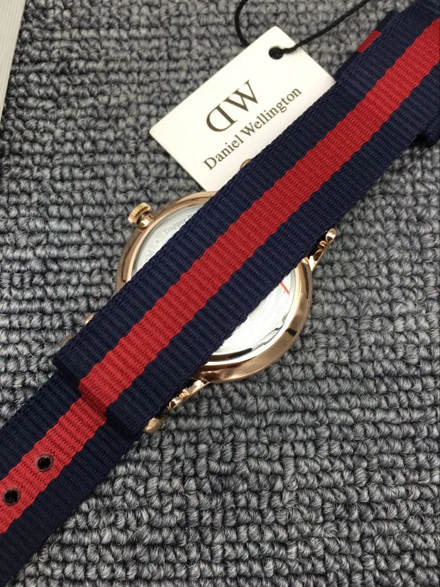 Daniel Wellington 白色海军极简表盘玫瑰金表壳石英手表 3