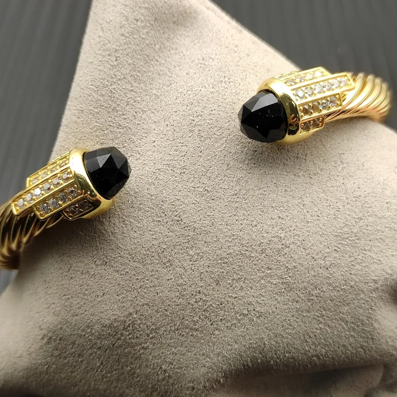 David Yurman Cable Classic Pulseira Ouro Preto Terminal Pedra Facetada Twisted 6