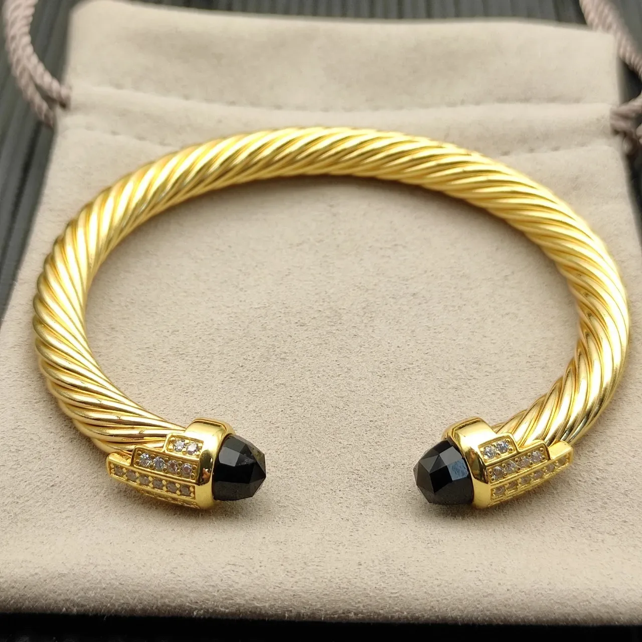 David Yurman Cable Classic Pulseira Ouro Preto Terminal Pedra Facetada Twisted 8
