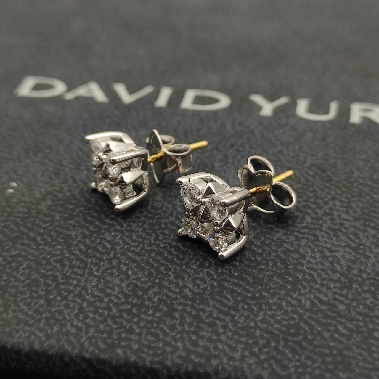David Yurman Geometric Cluster Stud Earrings 8
