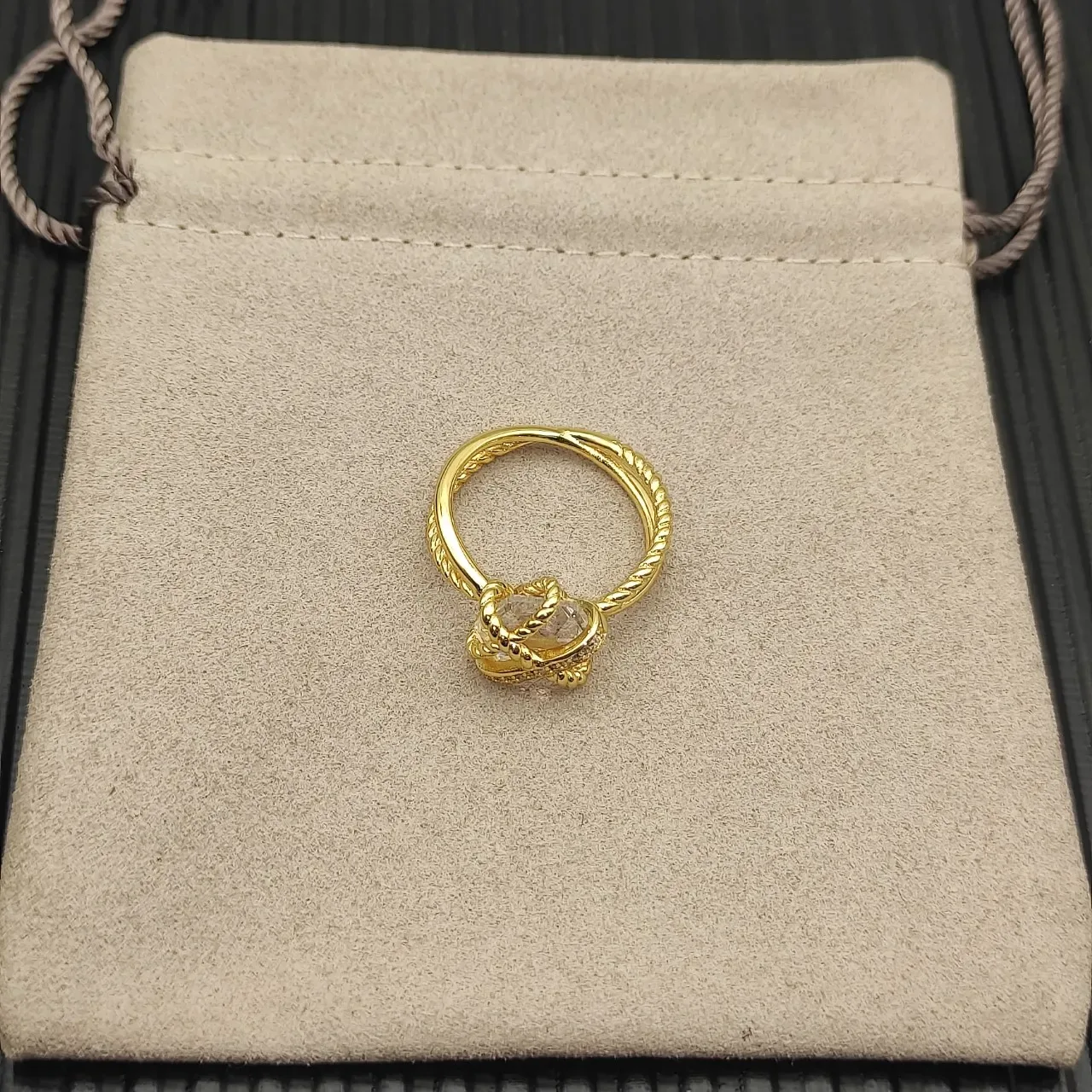 David Yurman Gold Transparent Twisted Cable Band Knot Motif Ring 10