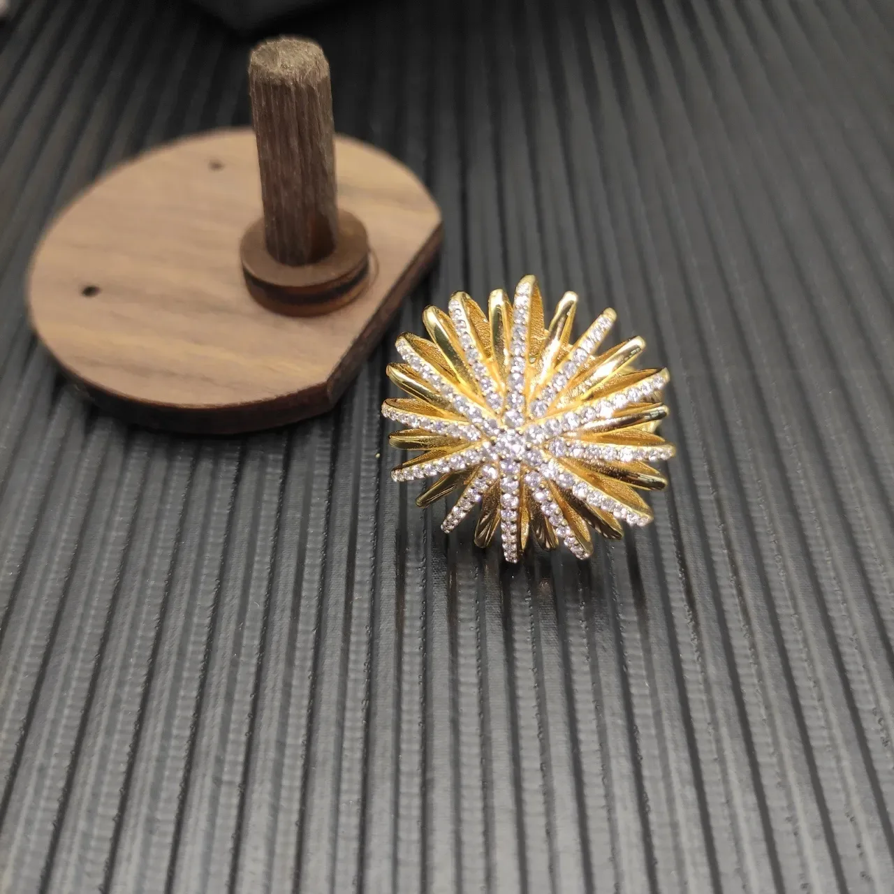 David Yurman Sunburst Pavé Diamond হলুদ সোনার আংটি 7
