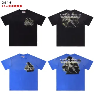 Camiseta con estampado gráfico desgastado