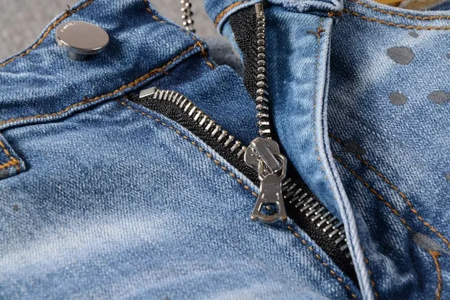 Jeans Desgastados con Salpicaduras de Pintura, Slim-Fit y Rotos 8