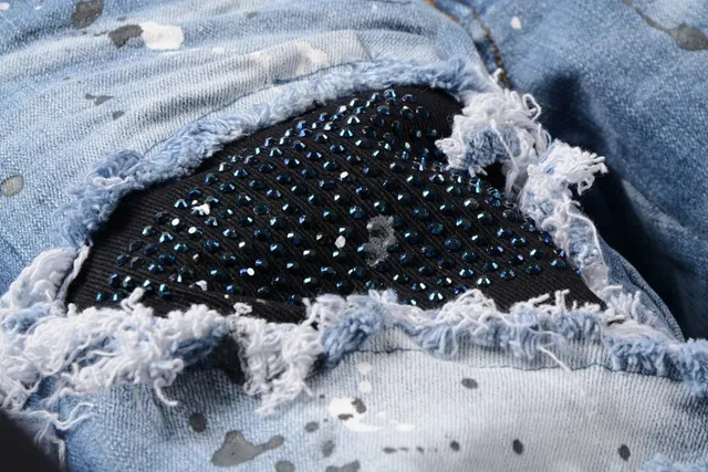 Jeans Desgastados con Salpicaduras de Pintura, Slim-Fit y Rotos 9