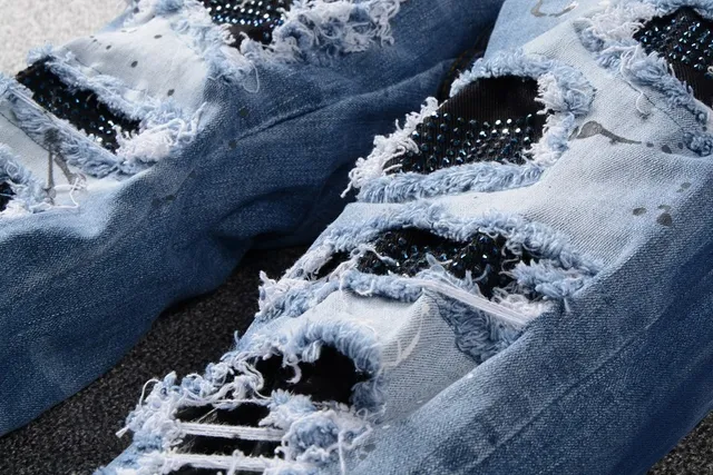 Jeans Desgastados con Salpicaduras de Pintura, Slim-Fit y Rotos 10