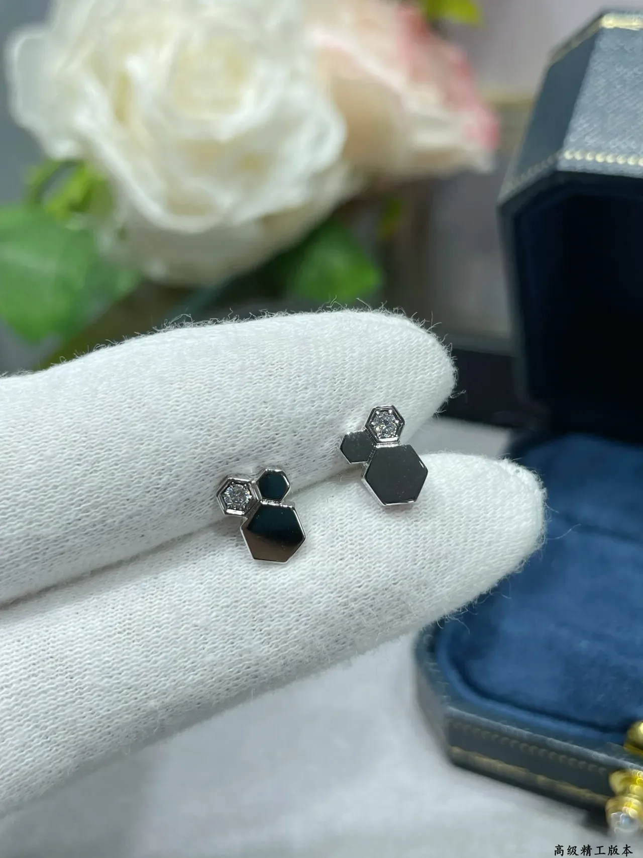 Geometric Hexagonal Gold-Tone Stud Earrings 4