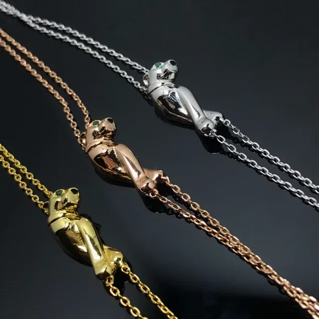 Collier en métal poli avec pendentif en forme d'animal en or vert 4