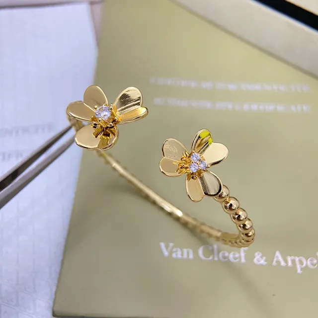 Gold Silver Flower-Shaped Five-Petal Ring 4