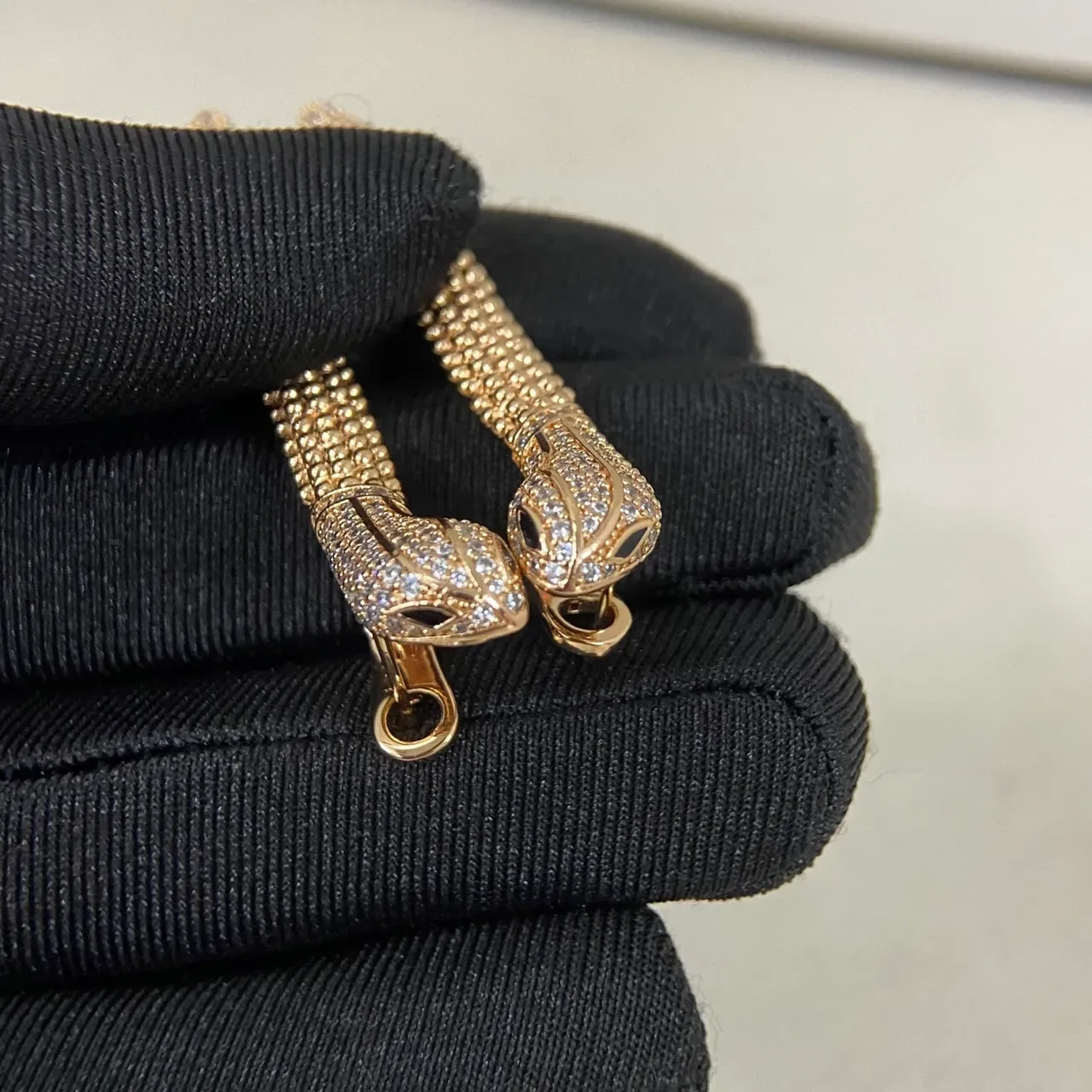 Gold Silver Snake-Head Silhouette Pavé Crystal Encrustation Brooch 2