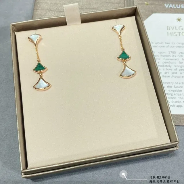 Gold-Tone Fan-Shaped Layered Mother-of-Pearl and Malachite Dangle Earrings 4