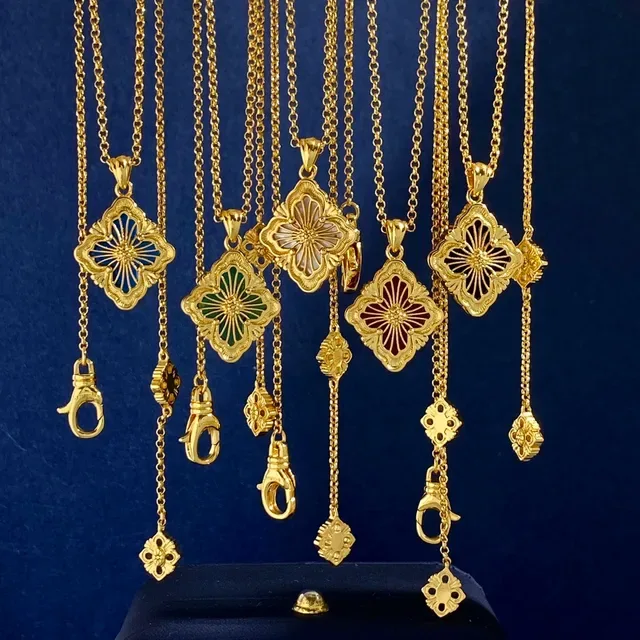 Gold-Tone Filigree Quatrefoil Floral Pendant Necklace 3