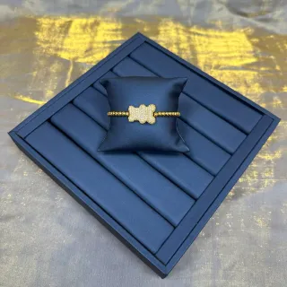 سوار ذهبي اللون نقشة عظمية ببافيه