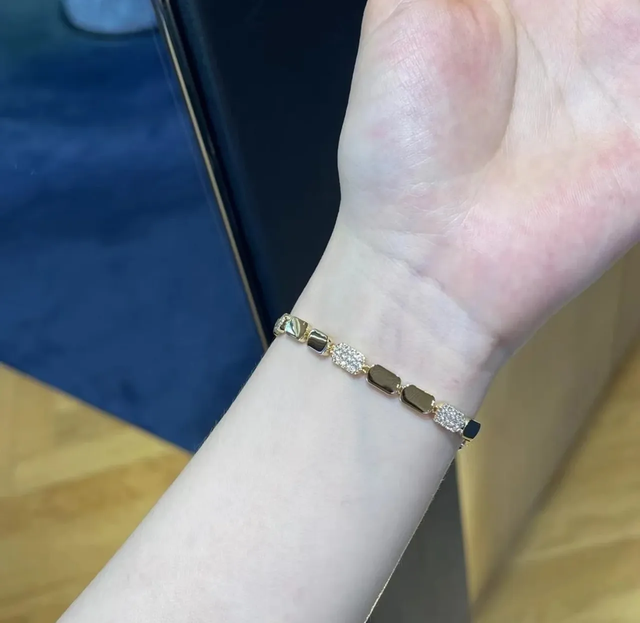 Gold-Tone Rectangular-Link Pavé-Accented Bracelet 3