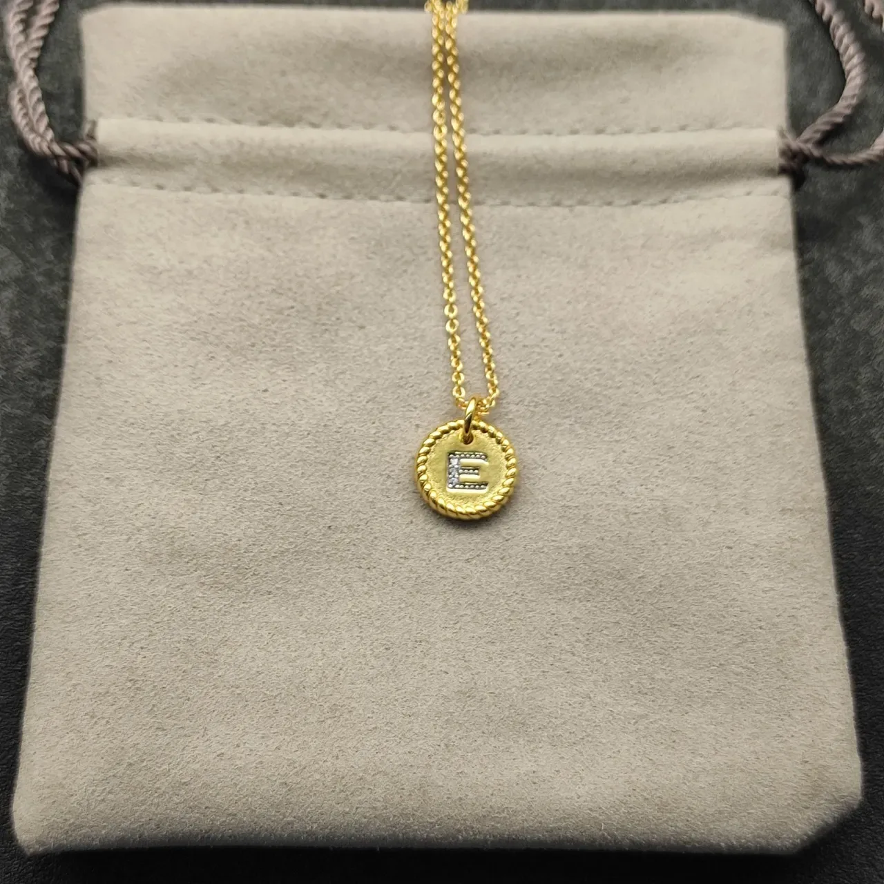 Gold-Tone Rope-Edge Diamond Initial 'E' Pendant Necklace 2