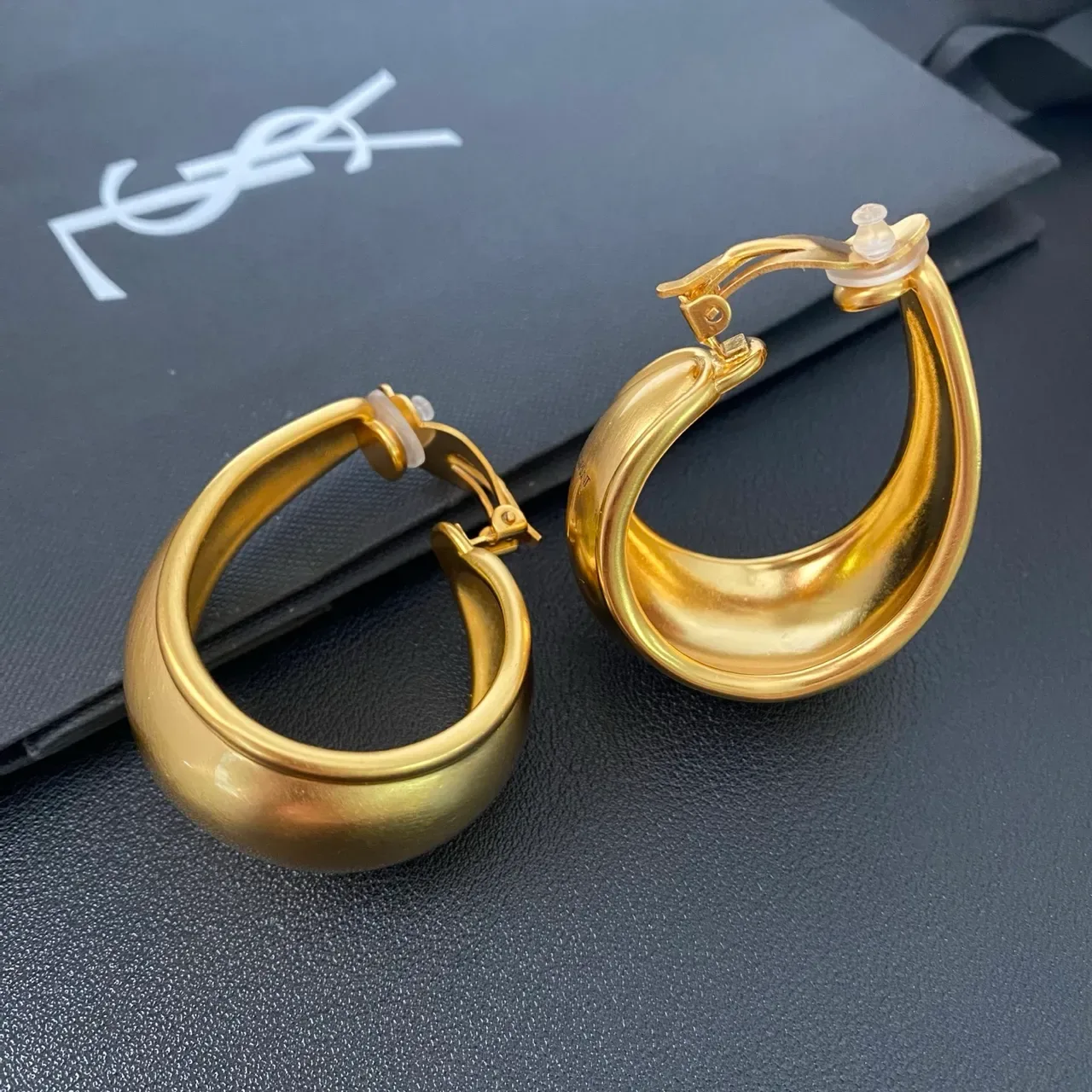 Aros Hoop Tubulares Dorados Clip-On 8