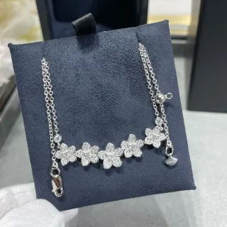 Graff Flowers خمس بتلات Pavé ماس سوار