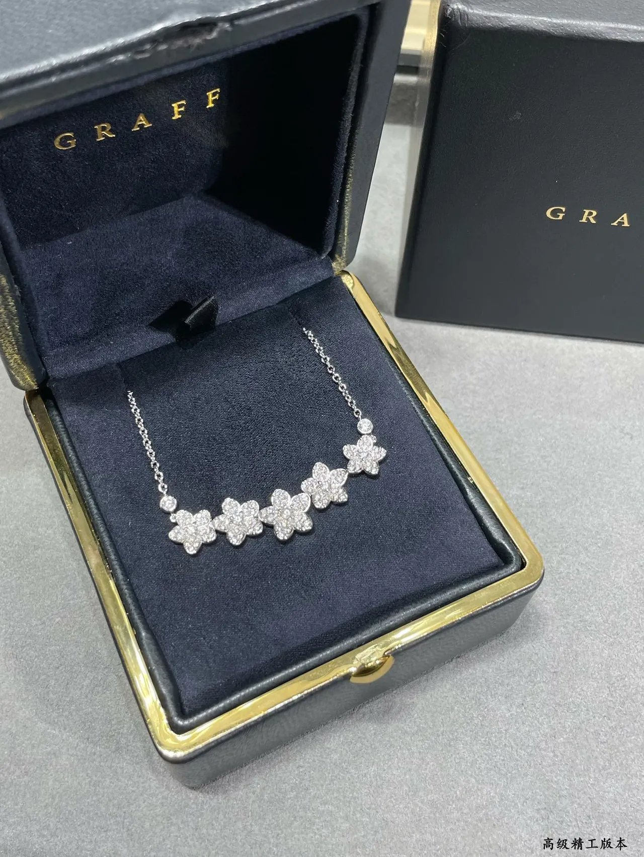 Graff Flowers Five-Petal Pavé Diamond Bracelet 7