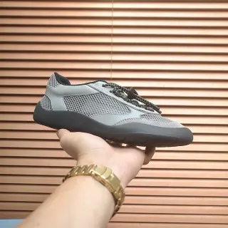 حذاء رياضي أسلوب حياة رمادي وأسود شبكي low-top