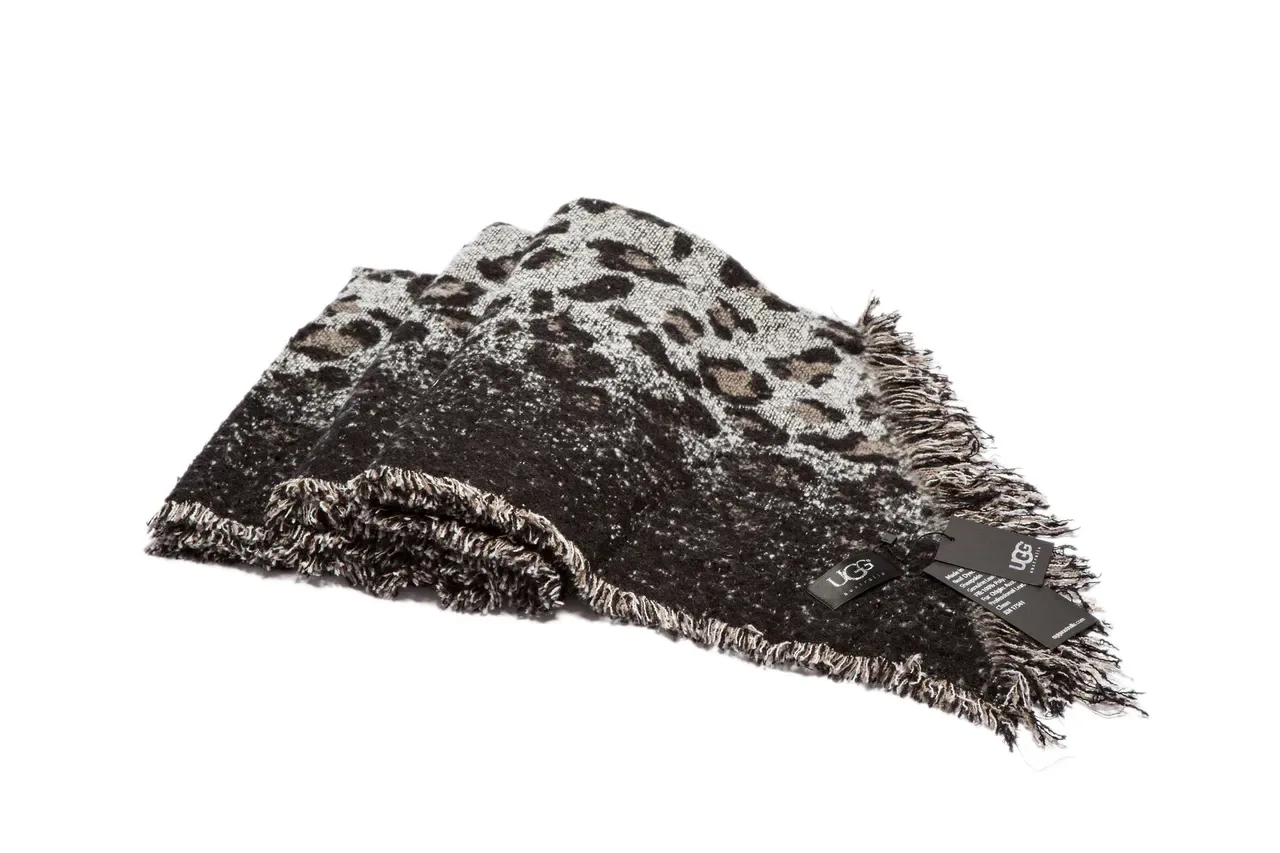 Bufanda gris y negra con estampado de leopardo tejida 9