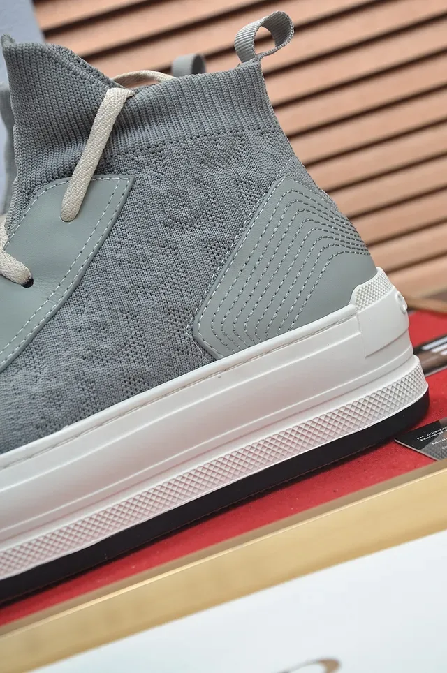 Gray Knit High-Top Platform Lifestyle Sneakers 2