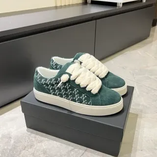 حذاء رياضي أخضر أبيض مكسويد مع إغلاق حزام plush