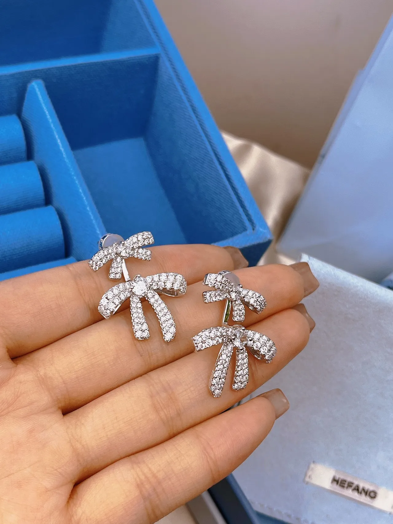HEFANG Bow Motif Pavé Crystal Stud Earrings 5