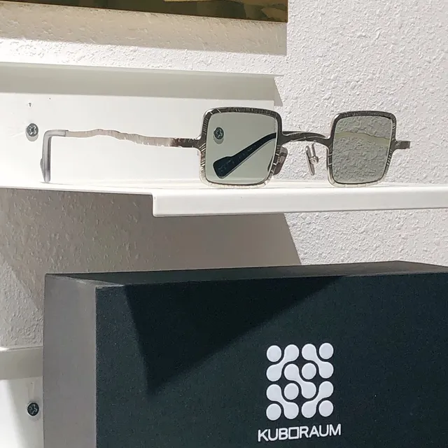 KUBORAUM Square Frame Tortoiseshell Temple Amber Gradient Sunglasses 4
