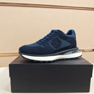 حذاء رياضي Navy Low-Top Lifestyle من السويد والشبك
