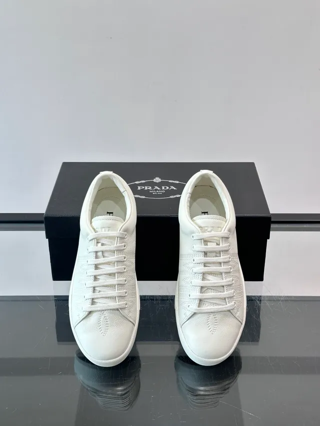 Off-White Leather-Textured Low-Top Sneakers 4