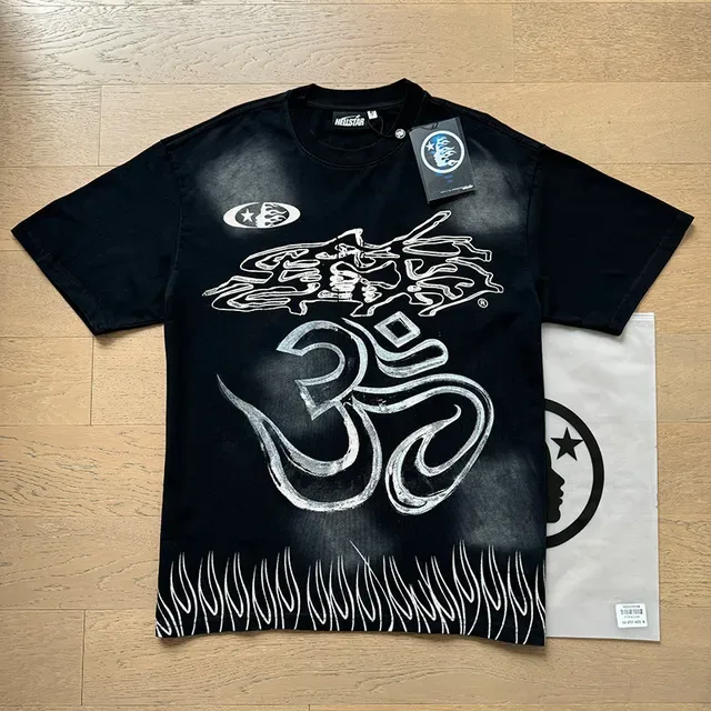 Oversized Graphic Flame-Hem T-Shirt 21