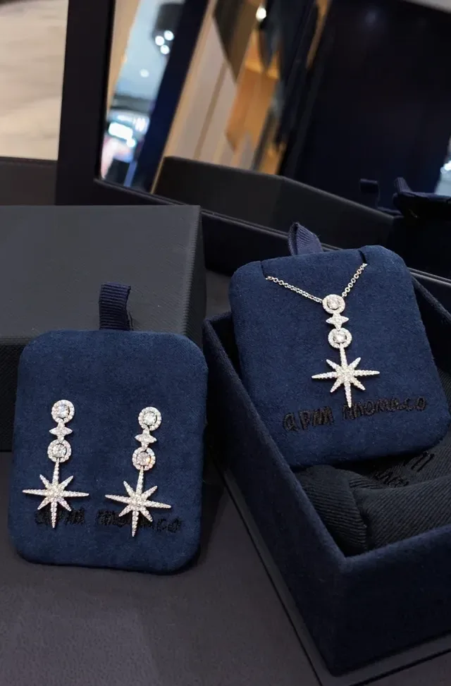Colar com pingante de estrela starburst pavé de cristal 5