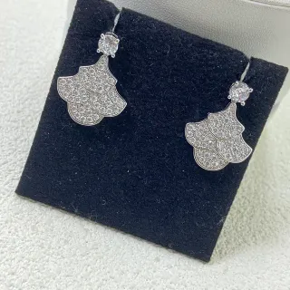 Pavé-Set أقراط مروحة قطرة بأطراف مقصوصة
