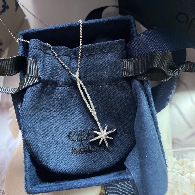 Pavé-Set Starburst Pendant Necklace 5