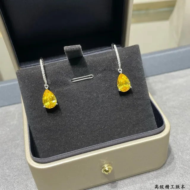 Pear-Shaped Yellow Gemstone Lever-Back Dangling Earrings 6