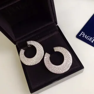 Piaget প্যাভে-সেট ওপেন হুপ কানের দুল