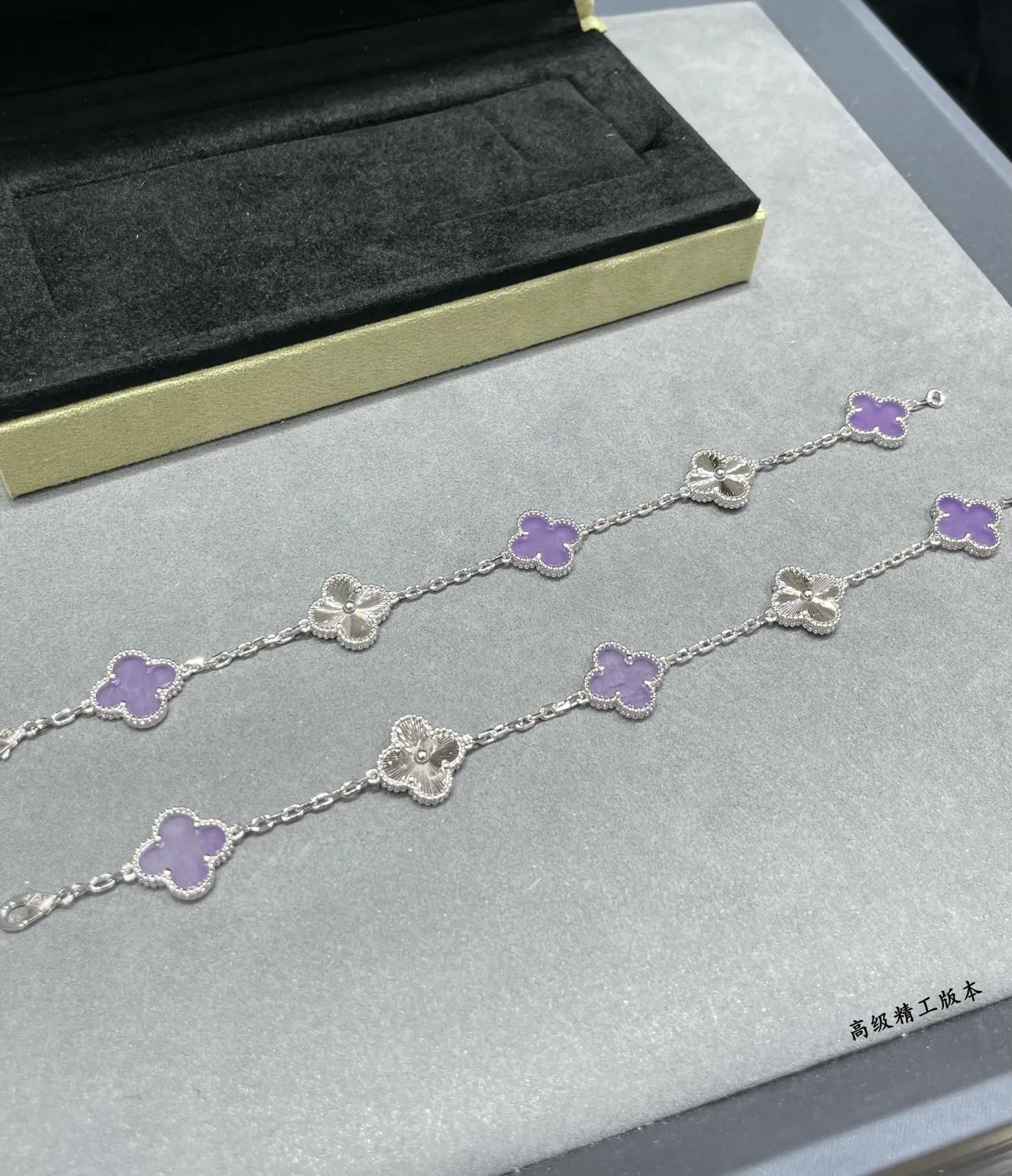 Pulsera de Charms con Forma de Trébol con Inlay de Esmalte en Plata y Morado 8