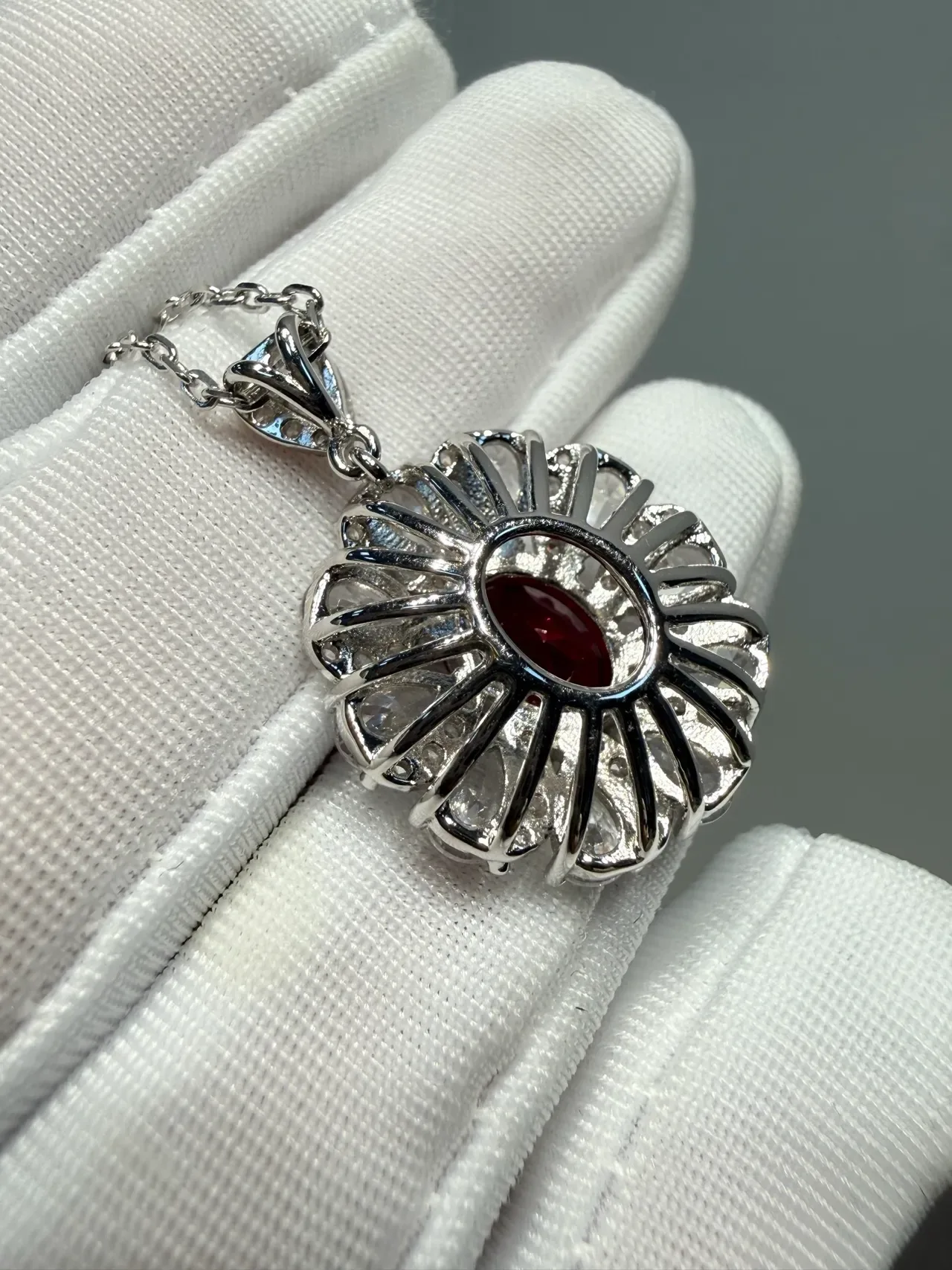Red Silver Floral Halo Design Oval Central Stone Necklace 8