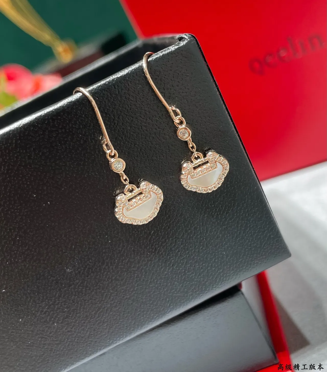 Brincos pendentif de cristal pavé com fivela de tom dourado rosa 3