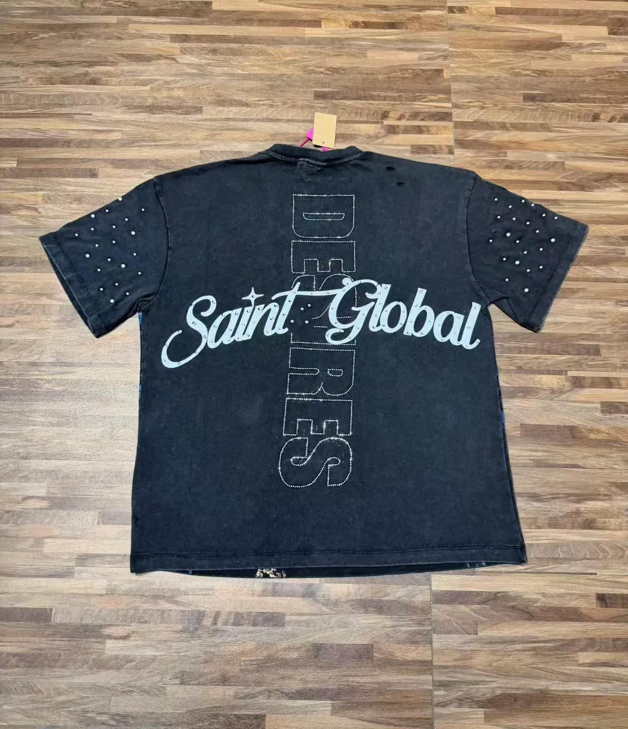 تيشيرت أوفرسايز Saint Tears جرافيك مزين بالراينستون 10