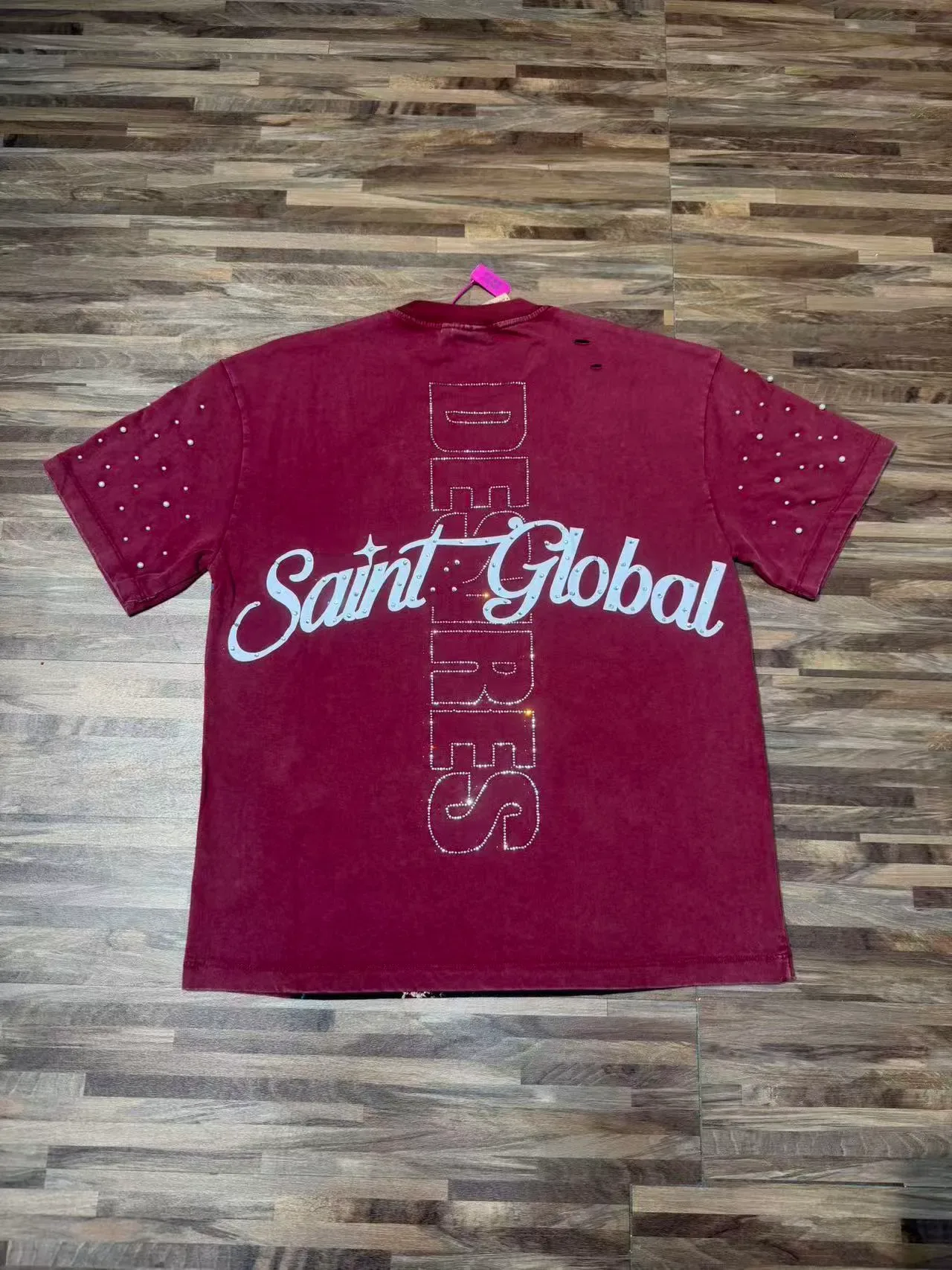 تيشيرت أوفرسايز Saint Tears جرافيك مزين بالراينستون 13