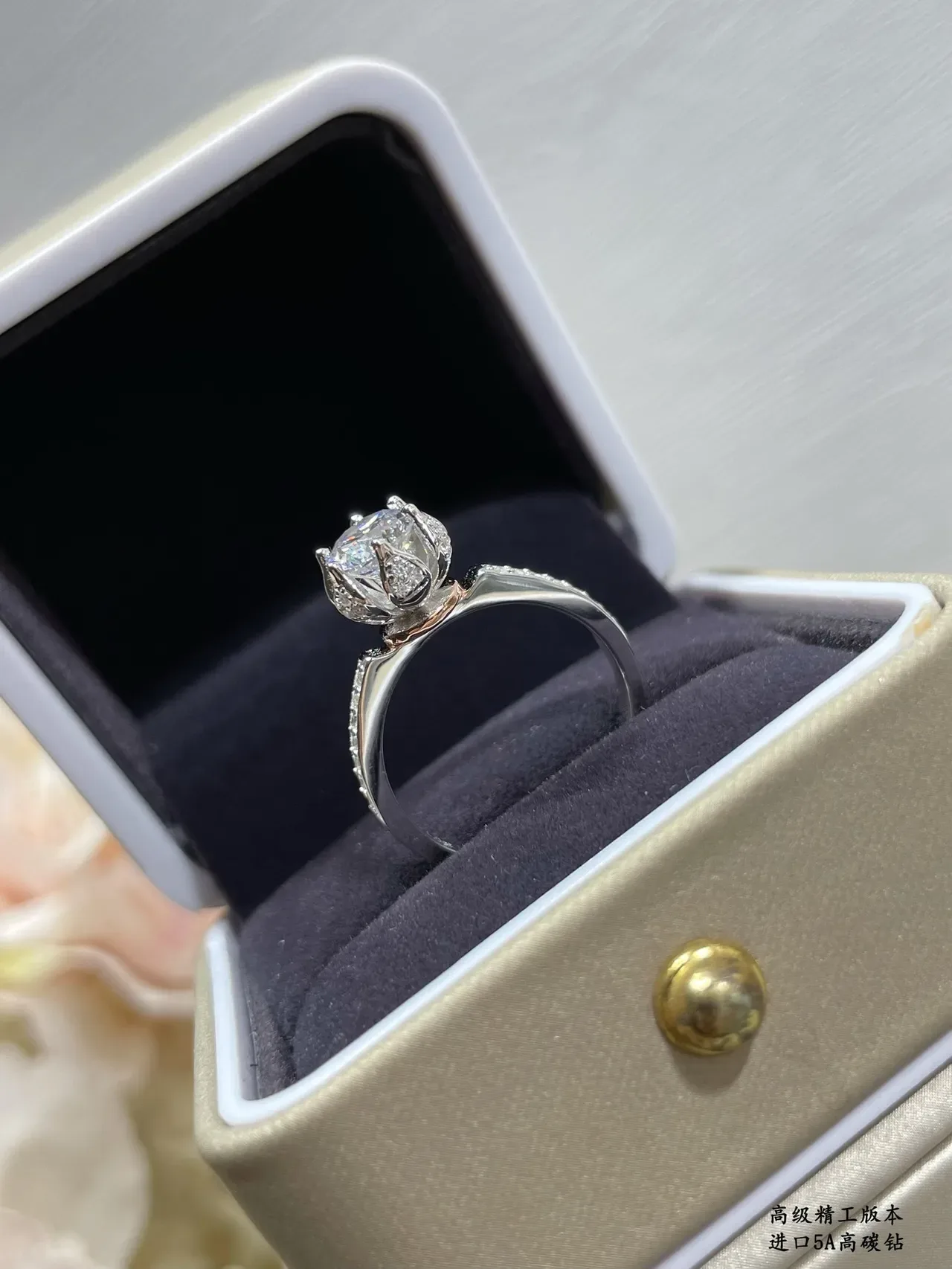 Silver Beige Solitaire Center Stone Pavé-Set Shoulders Ring 7