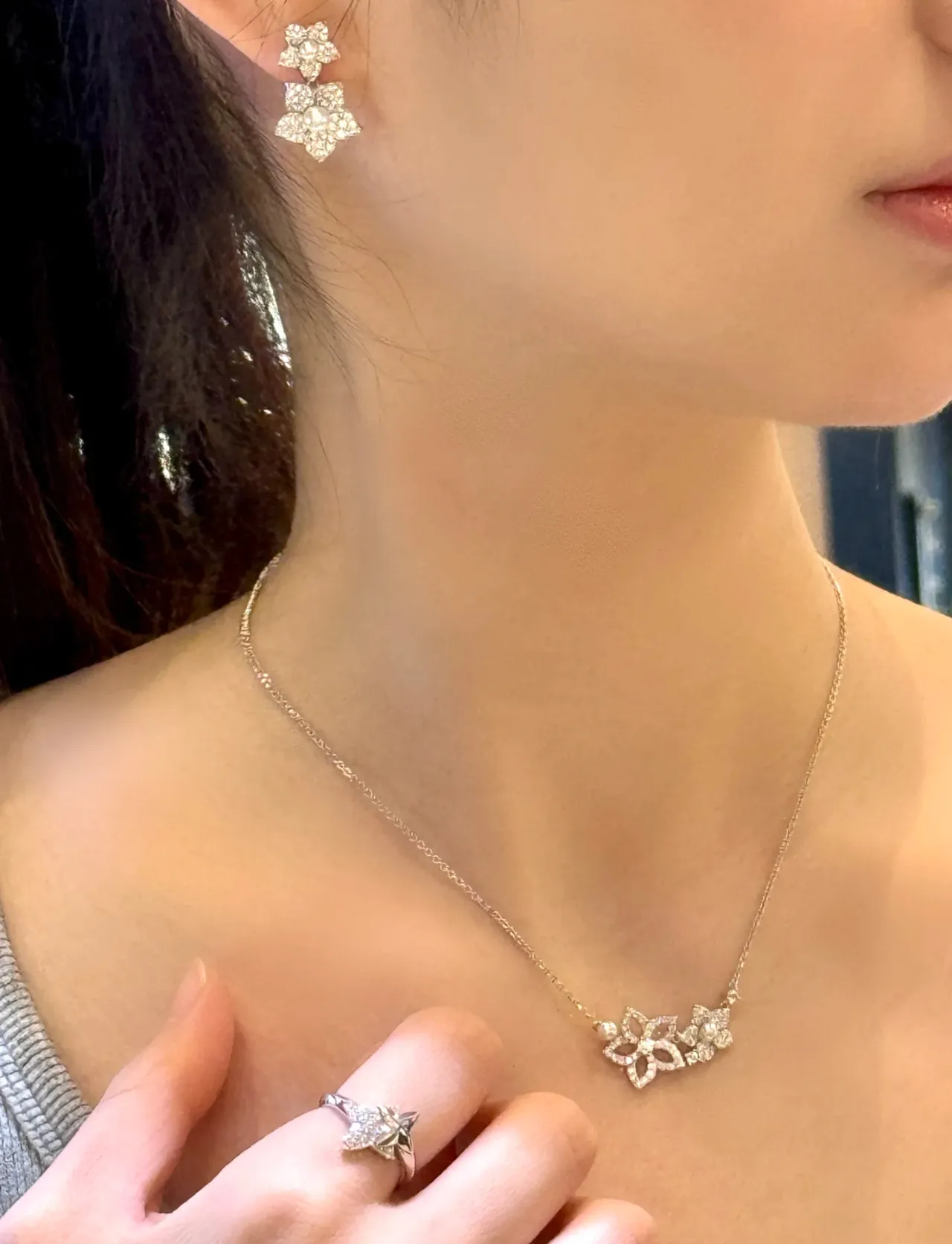 Silver Navy Chain Floral Openwork Pendant Necklace 4